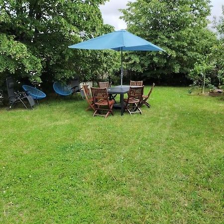 Maison Tout Confort Avec Piscine Saint-Benoit-du-Sault Exteriér fotografie